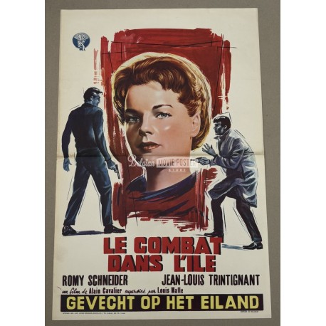 COMBAT DANS L'ILE