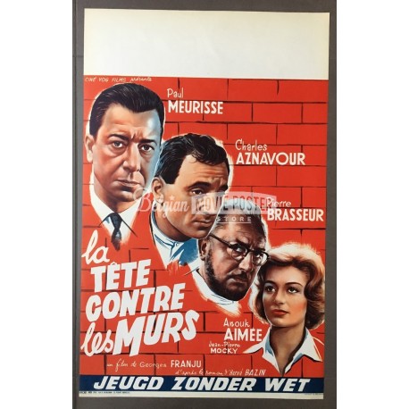TETE CONTRE LES MURS